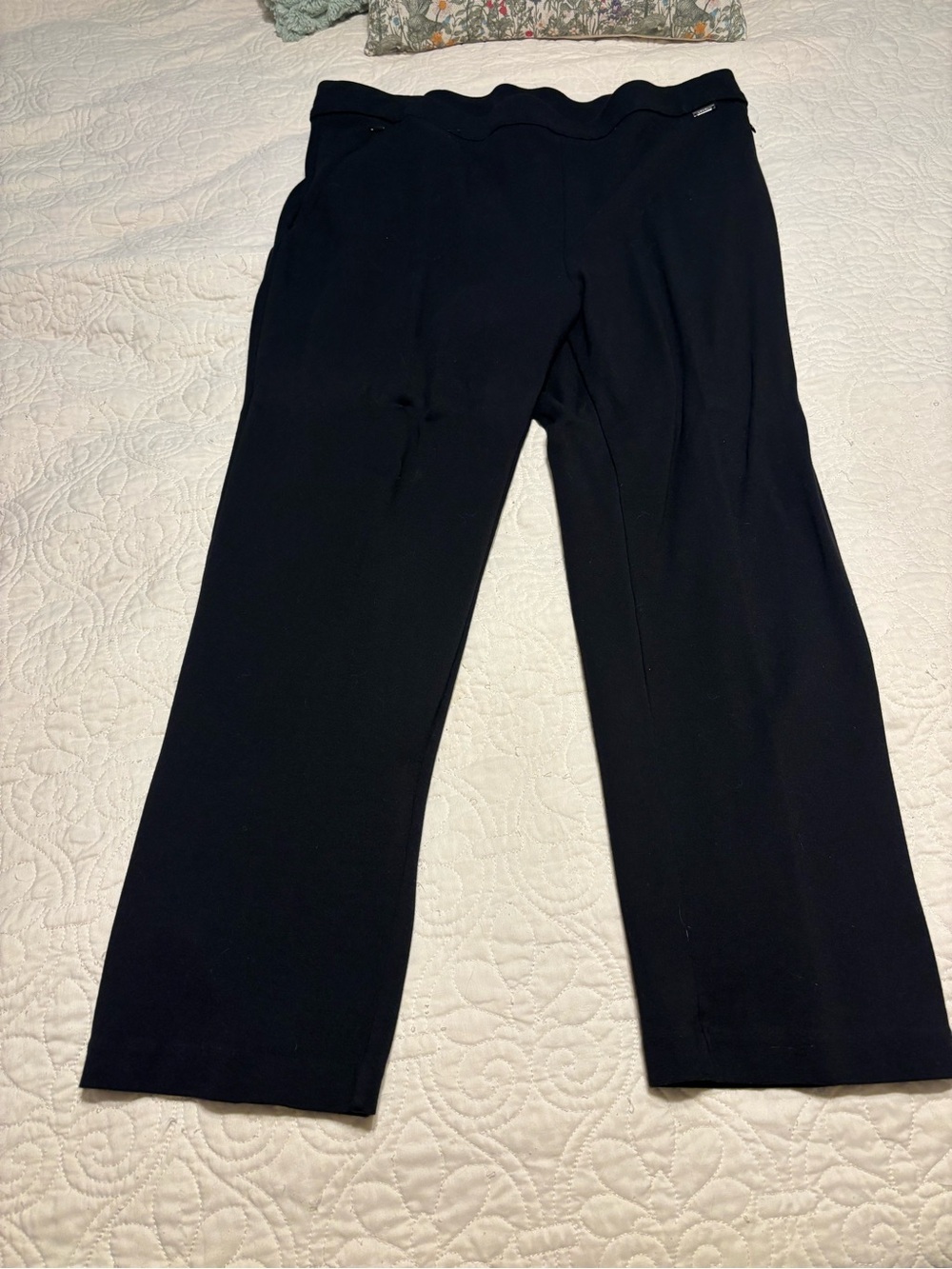 Black Women's Stretch Pull-On Pants